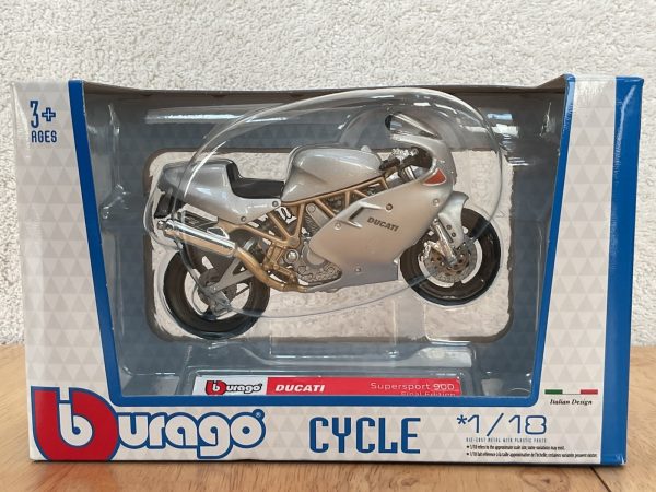 Bburago Ducati Supersport 900 Final Edition model motorcycle in original packaging